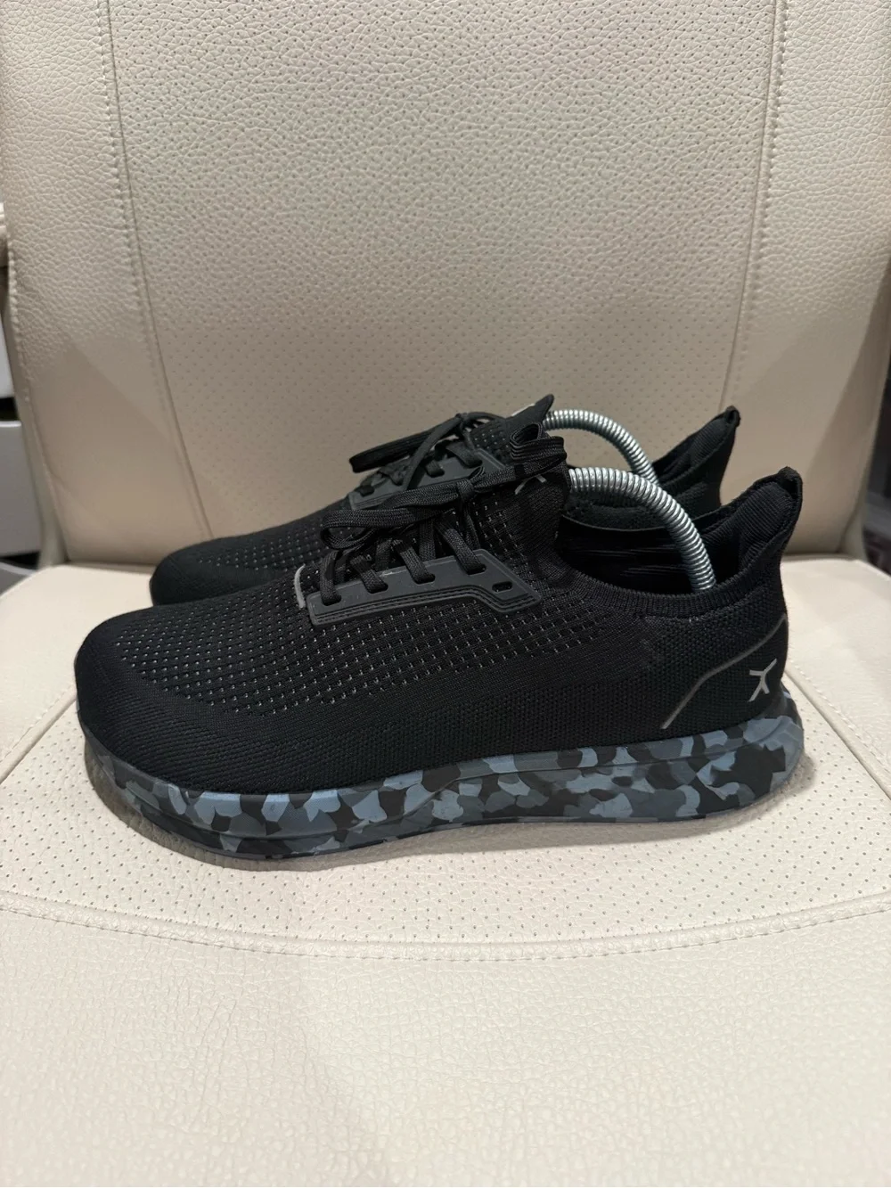 Flux Footwear breathable black